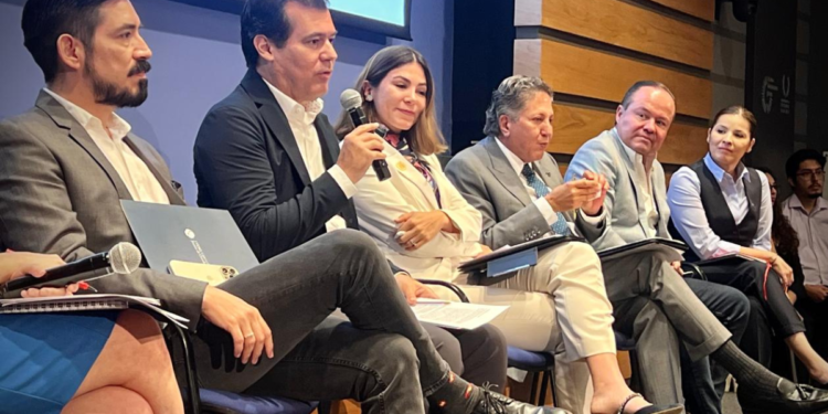 Llama Secretaría de Transporte a que diputados federales respalden chatarrización de unidades del transporte público