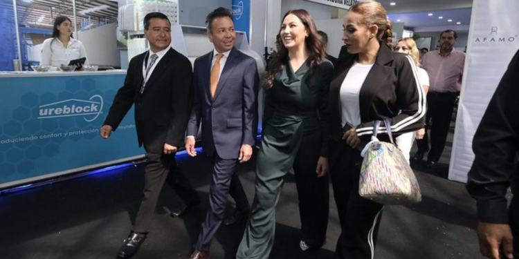 Acude Gobernador Pablo Lemus a la inauguración de la 55 edición de la Expo Mueblera AFAMO