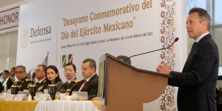 Asistió Gobernador Pablo Lemus a conmemoración del 112 aniversario de la creación del Ejército Mexicano