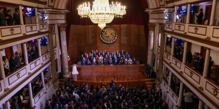 Participa Gobernador Pablo Lemus en la Conmemoración del 108 Aniversario de la Constitución de 1917