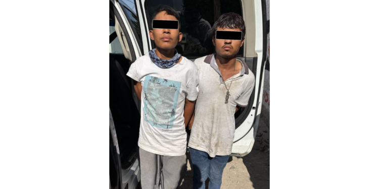 Policías de Tlaquepaque detienen a dos hombres por presunta posesión de arma de fuego