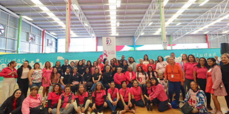 Carril Rosa cumple nueve años de ofrecer espacio a mujeres que padecieron cáncer