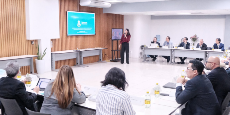 Integra Gobierno de Jalisco mesa económica permanente para fortalecer el comercio exterior del estado