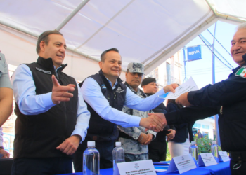 Entrega Consejo Estatal de Seguridad Pública de Jalisco vehículos todoterreno y uniformes a Policía Municipal de Chapala