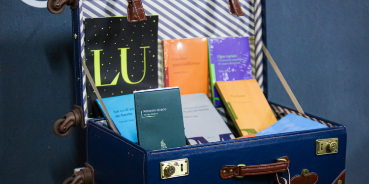 Lanza Secretaría de Cultura convocatoria «La Maleta de Hemingway 2025»