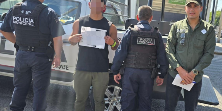 Policías de San Pedro Tlaquepaque localizan a un hombre con ficha de búsqueda