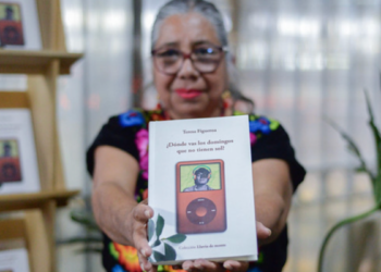 Presentan el libro de cuentos ‘’¿Dónde vas los domingos que no tienen sol?