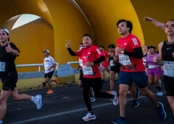 Es Pablo Lemus el primer Gobernador de Jalisco en participar en el Medio Maratón de Guadalajara