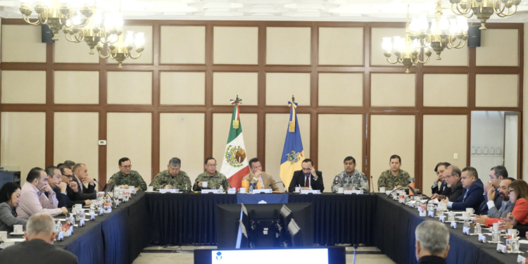 Presentan resultados de vigilancia en carreteras y centros turísticos durante primer puente vacacional del año