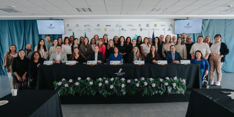 Apuesta SISEMH en regionalizar programas para las mujeres de Jalisco