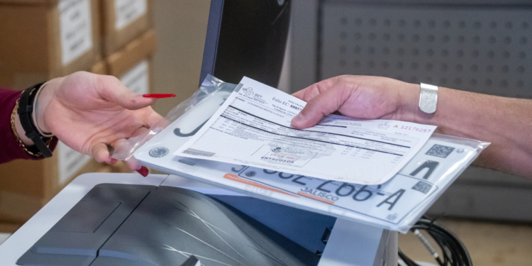 Avanza sustitución de placas vehiculares en Jalisco