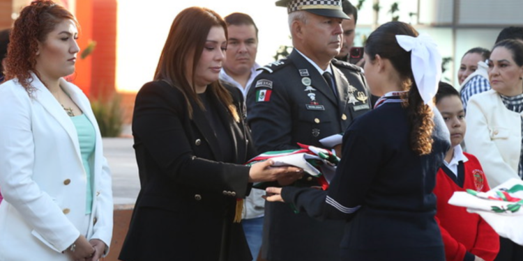 Gobierno de Tlajomulco rinde homenaje a la Bandera de México