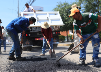 En Tlaquepaque se rehabilitan casi tres mil metros cuadrados en bacheo