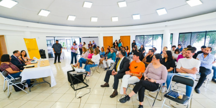 Realiza Subsecretaría de Derechos Humanos diálogo sobre cadenas globales de cuidados