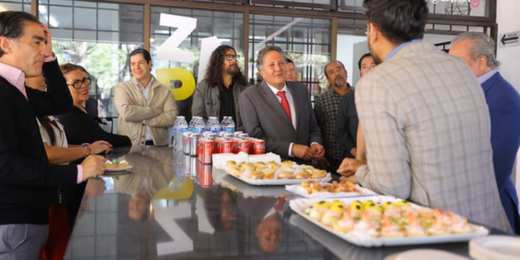 Común_n llega a la biblioteca de Las Águilas