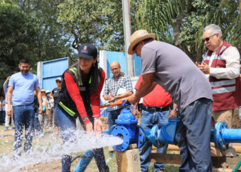 Laura Imelda inaugura la rehabilitación del pozo «Loreto» en Santa Anita