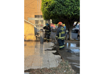 Policías de Tlaquepaque salvan vida a hombre atrapado de en un incendio