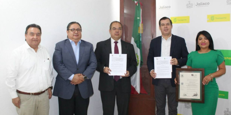 Signan convenio de colaboración Setran e Instituto de Justicia Alternativa (IJA)