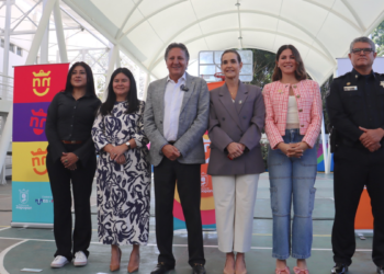 Gobierno de Zapopan entrega 100 brazaletes del programa Vuelve a Casa