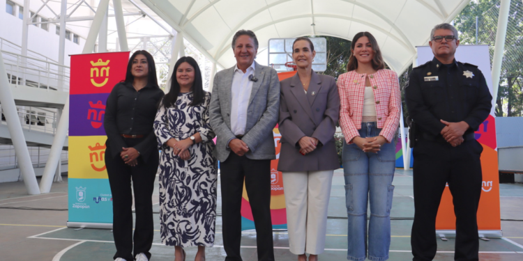 Gobierno de Zapopan entrega 100 brazaletes del programa Vuelve a Casa