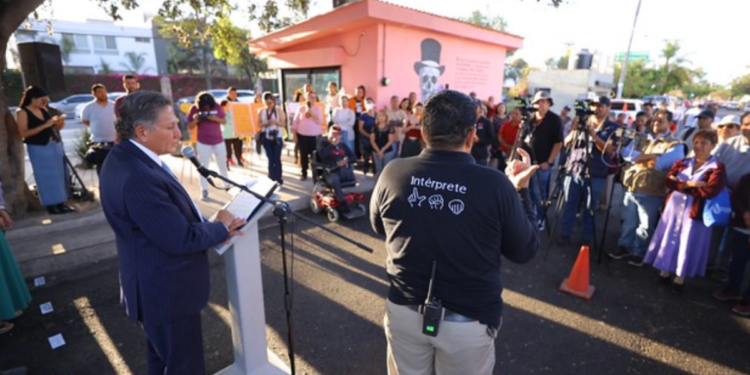 Gobierno de Zapopan renueva nueve calles de la colonia Residencial Poniente