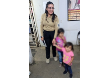 Policías de Tlajomulco ayudaron a volver a casa a dos niñas que se habían extraviado