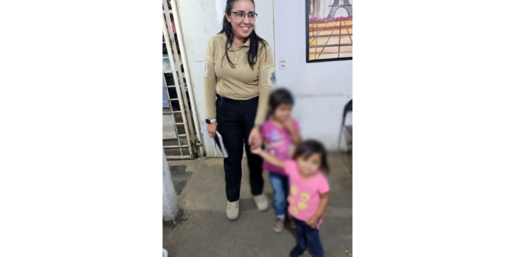 Policías de Tlajomulco ayudaron a volver a casa a dos niñas que se habían extraviado