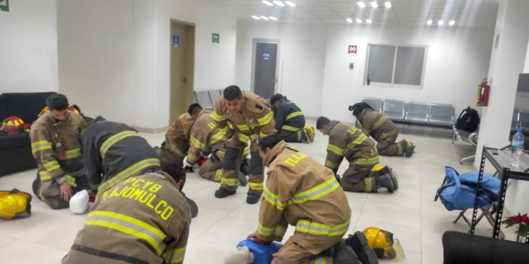 Bomberos del Gobierno de Tlajomulco se mantienen en continua capacitación