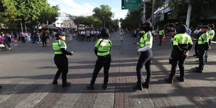 Desplegarán 450 oficiales mujeres de la Policía Vial para garantizar seguridad en marchas del 8M, en Guadalajara
