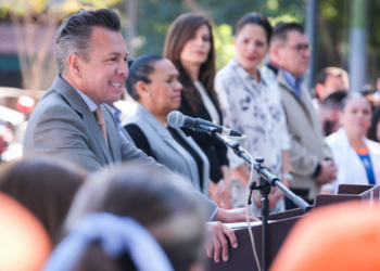 Encabeza Pablo Lemus lanzamiento del programa ‘Médicas y Médicos de Jalisco en tu Hogar’