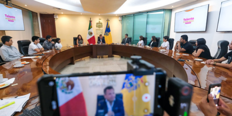 Presentan estudiantes de la Red Talento al estilo Jalisco, proyectos en beneficio de sus comunidades