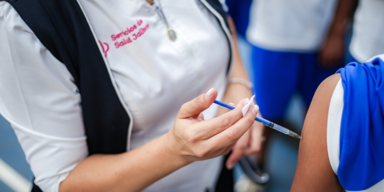 Insta Secretaría de Salud Jalisco a vacunarse contra tosferina y sarampión