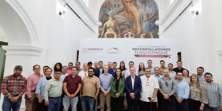 Gobierno de Tlaquepaque y CANADEVI unen esfuerzos para una mejor planeación de viviendas