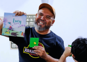 Promueven clubes de lectura en la celebración del Día Mundial del Libro