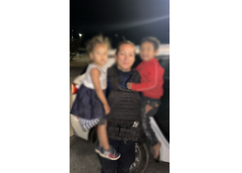 Rescata Policía de Tlajomulco a dos menores de edad en abandono en Villa Fontana Aqua