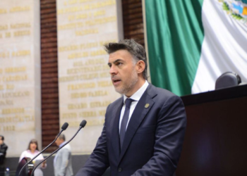 «Niñas y niños no pueden seguir enfrentando solos violencia digital», Julio Scherer Pareyón