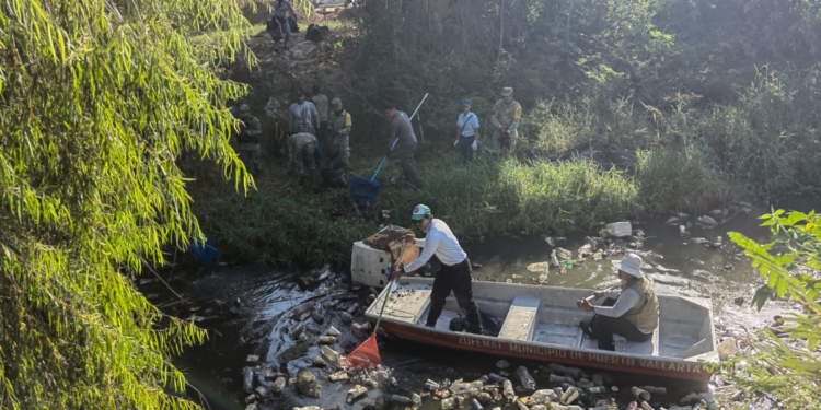 Coordinan acciones interinstitucionales de limpieza de canales aledaños al Parque Estatal Estero El Salado