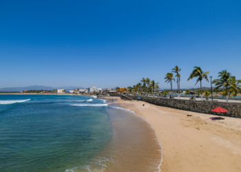 Anuncia COFEPRIS que diez playas de Jalisco son aptas para uso recreativo en Semana Santa y Pascua 2025
