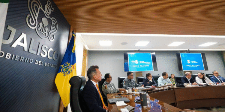 Anuncia Pablo Lemus, Gobernador de Jalisco, acuerdos clave para fortalecer la seguridad en Teocaltiche
