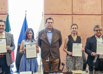 Refrendan acuerdo por la sostenibilidad de la agroindustria tequilera en Jalisco