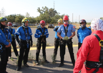 Capacita Gobierno de Tlajomulco a bomberos para realizar rescates y evacuaciones en helicóptero