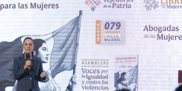 Inicia Red Nacional de Tejedoras de la Patria con el objetivo de que las mujeres nos protejamos entre todas: Presidenta Claudia Sheinbaum