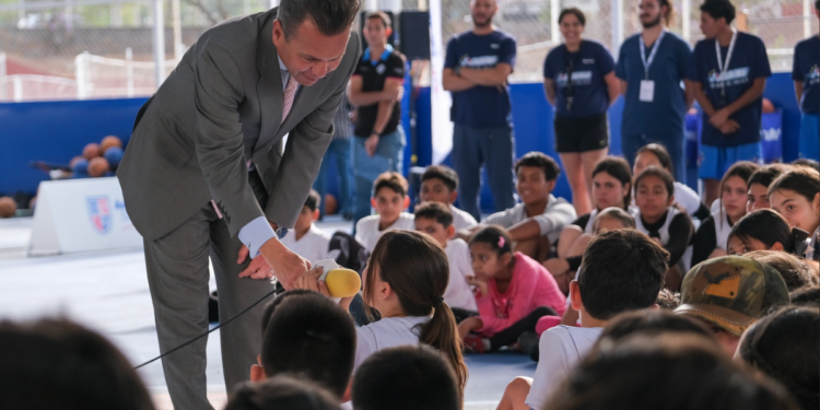 Impulsa Pablo Lemus, Gobernador de Jalisco, Academias Deportivas para fortalecer la paz en el estado