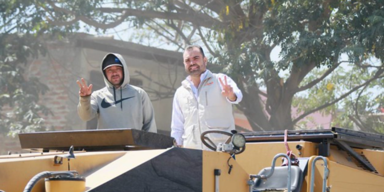 Gobierno de Tlajomulco avanza con la renovación de sus vialidades