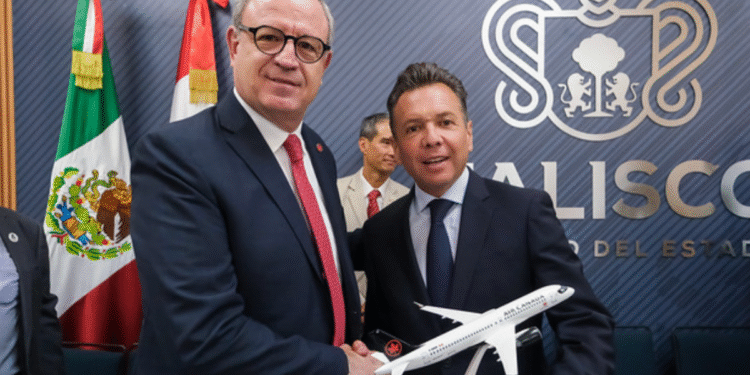 Crece conectividad aérea entre Jalisco y Canadá
