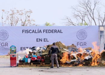 Acude Pablo Lemus, Gobernador de Jalisco, a destrucción de narcóticos y objetos de delito de la Fiscalía General de la República (FGR) 