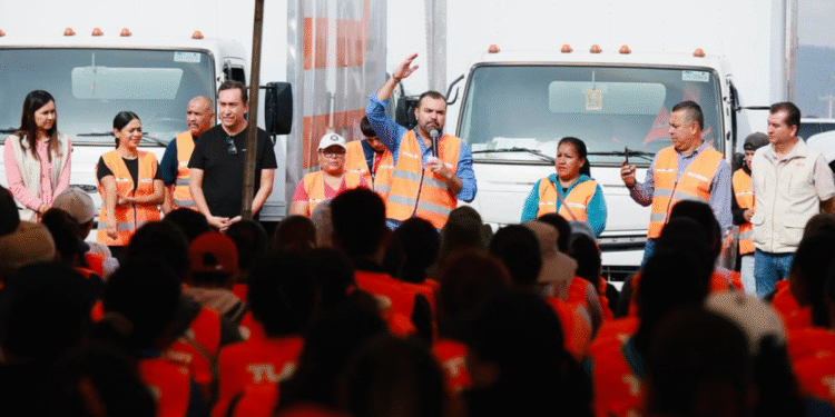 Gerardo Quirino encabeza macrobrigada del programa Siempre hay Chamba con la activación Todos Limpiamos Tlajomulco