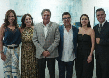 Frangie inaugura la exposición Parajes Imaginarios del artista Ricardo Mejorada