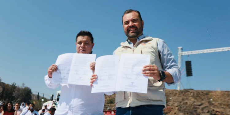 Gerardo Quirino firma alianza histórica con transportistas por Tlajomulco
