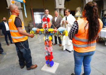 Frangie reconoce a trabajadores de la construcción